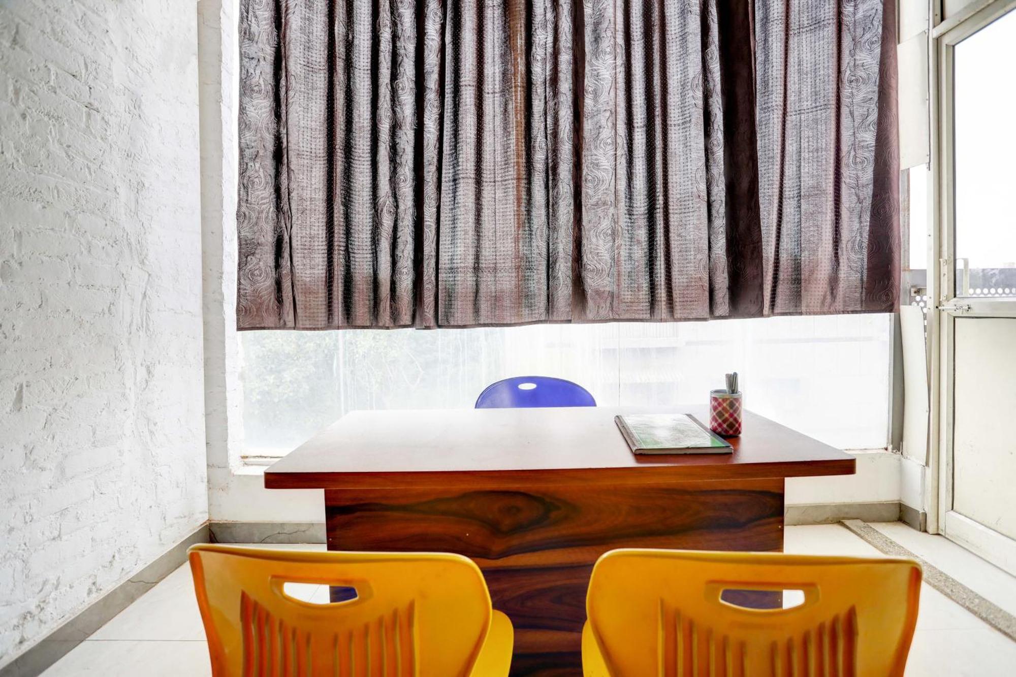 Aashiyana Homes New Delhi Luaran gambar